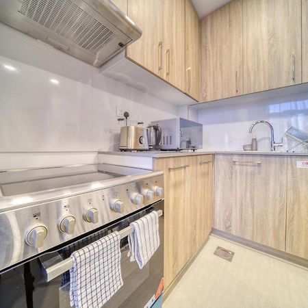 Sophisticated 1Br At Town Square Rawda Dubailand By Deluxe Holiday Homes Экстерьер фото