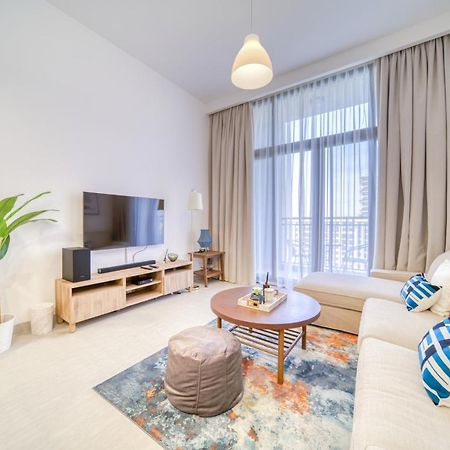 Sophisticated 1Br At Town Square Rawda Dubailand By Deluxe Holiday Homes Экстерьер фото