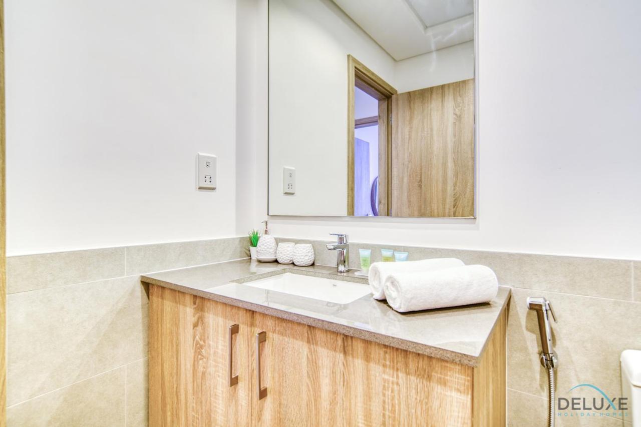 Sophisticated 1Br At Town Square Rawda Dubailand By Deluxe Holiday Homes Экстерьер фото